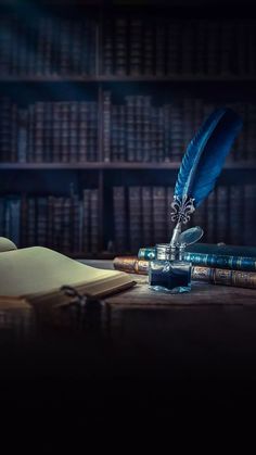 स्याही बिखेर कर..................